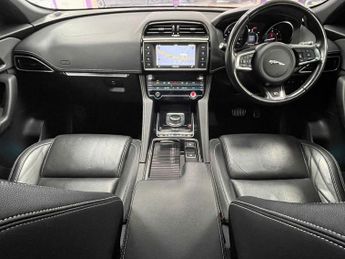 JAGUAR F-PACE 2.0 D180 R-Sport SUV 5dr Diesel Auto AWD Euro 6 (s/s) (180 ps)