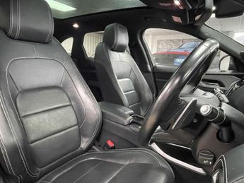 JAGUAR F-PACE 2.0 D180 R-Sport SUV 5dr Diesel Auto AWD Euro 6 (s/s) (180 ps)