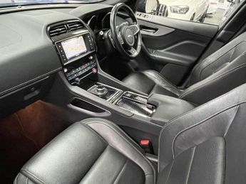 JAGUAR F-PACE 2.0 D180 R-Sport SUV 5dr Diesel Auto AWD Euro 6 (s/s) (180 ps)