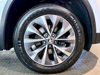 SKODA KODIAQ 1.5 TSI ACT SE Drive SUV 5dr Petrol DSG Euro 6 (s/s) (150 ps) (5