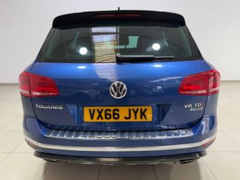 VOLKSWAGEN TOUAREG 3.0 TDI V6 BlueMotion Tech R-Line SUV 5dr Diesel Tiptronic 4WD E