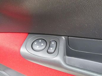 FIAT 500 1.2 Pop Hatchback 3dr Petrol Auto Euro 4 (69 bhp)