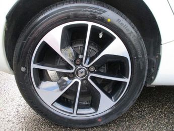 RENAULT ZOE R110 41kWh Dynamique Nav Hatchback 5dr Electric Auto (i) (107 bh