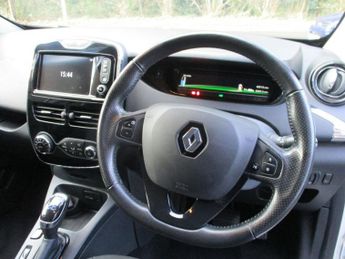 RENAULT ZOE R110 41kWh Dynamique Nav Hatchback 5dr Electric Auto (i) (107 bh