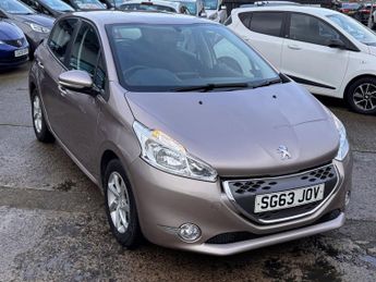 PEUGEOT 208 1.4 e-HDi Active Hatchback 5dr Diesel EGC Euro 5 (s/s) (70 ps)