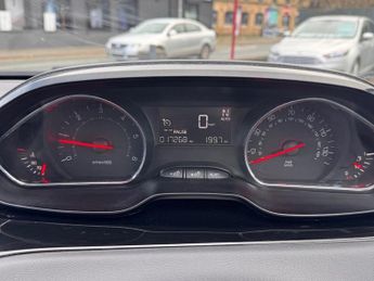 PEUGEOT 208 1.4 e-HDi Active Hatchback 5dr Diesel EGC Euro 5 (s/s) (70 ps)