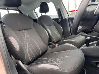 PEUGEOT 208 1.4 e-HDi Active Hatchback 5dr Diesel EGC Euro 5 (s/s) (70 ps)