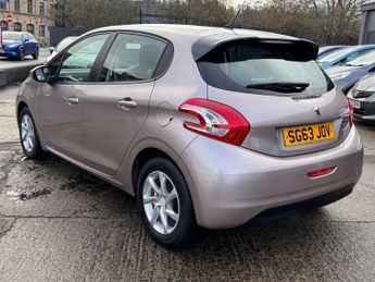PEUGEOT 208 1.4 e-HDi Active Hatchback 5dr Diesel EGC Euro 5 (s/s) (70 ps)