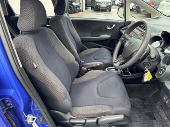 HONDA JAZZ 1.4 i-VTEC ES Hatchback 5dr Petrol CVT Euro 5 (99 ps)