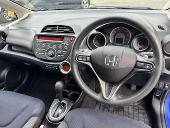 HONDA JAZZ 1.4 i-VTEC ES Hatchback 5dr Petrol CVT Euro 5 (99 ps)