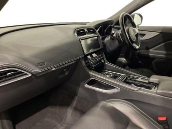 JAGUAR F-PACE 2.0 D180 R-Sport SUV 5dr Diesel Auto AWD Euro 6 (s/s) (180 ps)