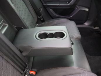 SEAT LEON 1.4 eHybrid 12.8kWh FR Hatchback 5dr Petrol Plug-in Hybrid DSG E