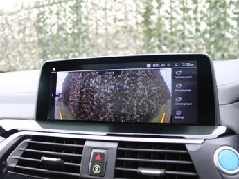 BMW IX3 80kWh Premier Edition Pro SUV 5dr Electric Auto (286 ps)