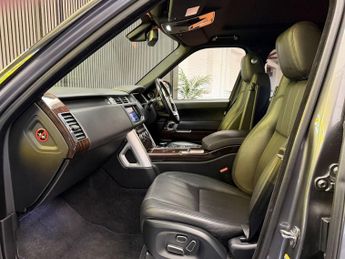 LAND ROVER RANGE ROVER 3.0 TD V6 Vogue SUV 5dr Diesel Auto 4WD Euro 5 (s/s) (258 ps)