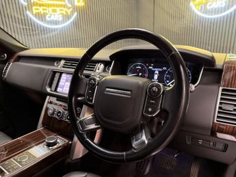 LAND ROVER RANGE ROVER 3.0 TD V6 Vogue SUV 5dr Diesel Auto 4WD Euro 5 (s/s) (258 ps)