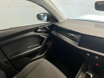 AUDI A1 1.0 TFSI 25 Technik Sportback 5dr Petrol S Tronic Euro 6 (s/s) (