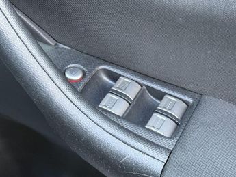 HONDA CIVIC 1.6 i-VTEC SE Hatchback 5dr Petrol Automatic (172 g/km, 108 bhp)