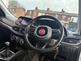 FIAT TIPO 1.4 MPI Lounge Hatchback 5dr Petrol Manual Euro 6 (95 ps)