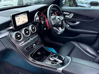 MERCEDES-BENZ C-CLASS 2.1 C220d AMG Line (Premium) Saloon 4dr Diesel G-Tronic+ 4MATIC 