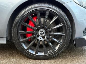 MERCEDES-BENZ C-CLASS 2.1 C220d AMG Line (Premium) Saloon 4dr Diesel G-Tronic+ 4MATIC 