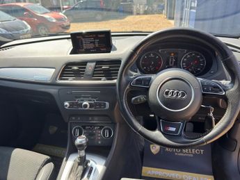 AUDI Q3 2.0 TDI S line SUV 5dr Diesel S Tronic quattro Euro 6 (s/s) (Nav