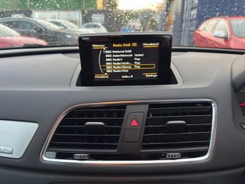AUDI Q3 2.0 TDI S line SUV 5dr Diesel S Tronic quattro Euro 6 (s/s) (Nav