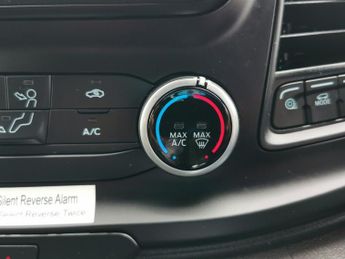 FORD TRANSIT CUSTOM 2.0 320 EcoBlue Leader Kombi Double Cab 5dr Diesel Manual L1 H1 