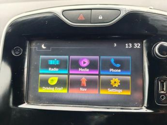 RENAULT CLIO 1.5 dCi Dynamique S Nav Hatchback 5dr Diesel Auto Euro 6 (90 ps)