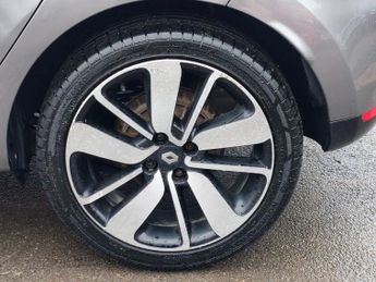 RENAULT CLIO 1.5 dCi Dynamique S Nav Hatchback 5dr Diesel Auto Euro 6 (90 ps)