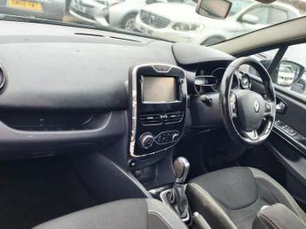 RENAULT CLIO 1.5 dCi Dynamique S Nav Hatchback 5dr Diesel Auto Euro 6 (90 ps)