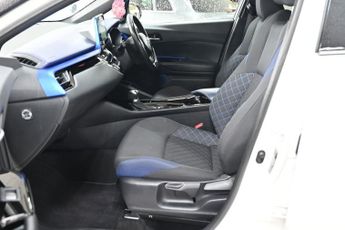 TOYOTA C-HR 1.8 VVT-h Dynamic SUV 5dr Petrol Hybrid CVT Euro 6 (s/s) (122 ps