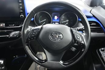 TOYOTA C-HR 1.8 VVT-h Dynamic SUV 5dr Petrol Hybrid CVT Euro 6 (s/s) (122 ps