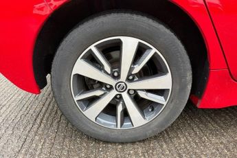 NISSAN LEAF 40kWh Acenta Hatchback 5dr Electric Auto (150 ps) Rear View Came