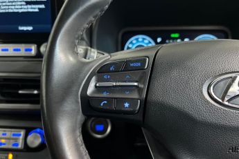 HYUNDAI KONA 39kWh SE Connect SUV 5dr Electric Auto (10.5kW Charger) (136 ps)