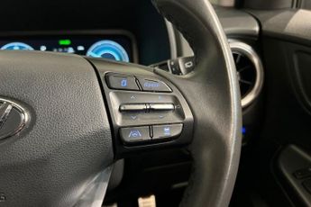 HYUNDAI KONA 39kWh SE Connect SUV 5dr Electric Auto (10.5kW Charger) (136 ps)
