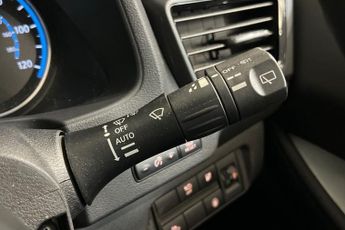 NISSAN LEAF 40kWh Visia Hatchback 5dr Electric Auto (150 ps) 16In Steel Whee