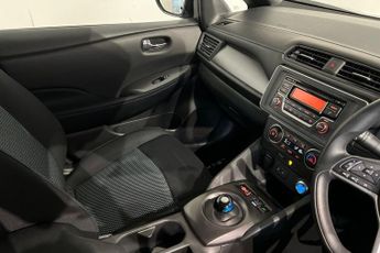 NISSAN LEAF 40kWh Visia Hatchback 5dr Electric Auto (150 ps) 16In Steel Whee