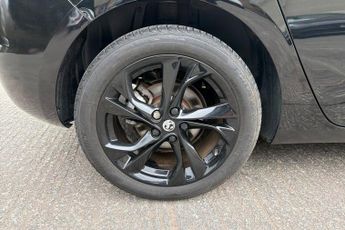 VAUXHALL ASTRA 1.4i Turbo GPF Elite Nav Hatchback 5dr Petrol Auto Euro 6 (s/s) 