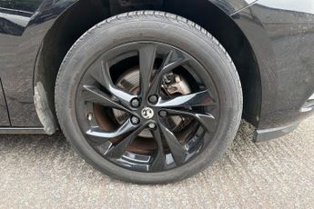 VAUXHALL ASTRA 1.4i Turbo GPF Elite Nav Hatchback 5dr Petrol Auto Euro 6 (s/s) 