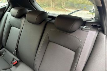 VAUXHALL ASTRA 1.4i Turbo GPF Elite Nav Hatchback 5dr Petrol Auto Euro 6 (s/s) 