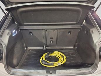 VOLKSWAGEN ID.3 Pro 58kWh Life Hatchback 5dr Electric Auto (145 ps)