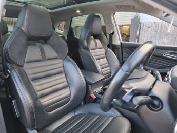 MG MG HS 1.5 T-GDI Exclusive SUV 5dr Petrol DCT Euro 6 (s/s) (162 ps)