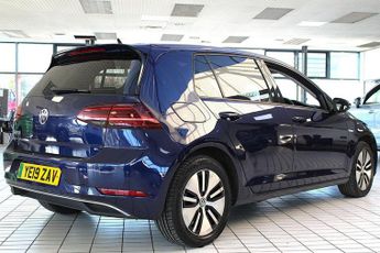 VOLKSWAGEN E-GOLF 35.8kWh e-Golf Hatchback 5dr Electric Auto (136 ps)