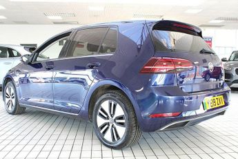 VOLKSWAGEN E-GOLF 35.8kWh e-Golf Hatchback 5dr Electric Auto (136 ps)