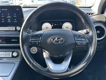 HYUNDAI KONA 64kWh Premium SUV 5dr Electric Auto (10.5kW Charger) (204 ps)
