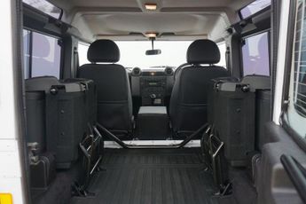 LAND ROVER DEFENDER 2.4 TDCi XS Station Wagon Double Cab Diesel Manual 4WD SWB 3dr -