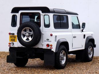 LAND ROVER DEFENDER 2.4 TDCi XS Station Wagon Double Cab Diesel Manual 4WD SWB 3dr -