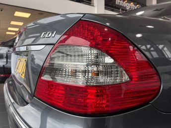 MERCEDES-BENZ E-CLASS 3.0 E280 CDI Sport Saloon 4dr Diesel G-Tronic (199 g/km, 190 bhp