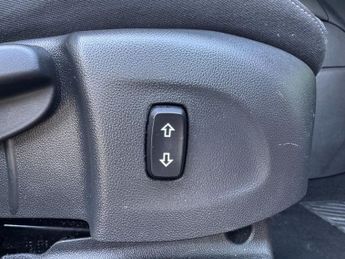 VAUXHALL CROSSLAND 1.2 Turbo Elite SUV 5dr Petrol Auto Euro 6 (s/s) (130 ps)