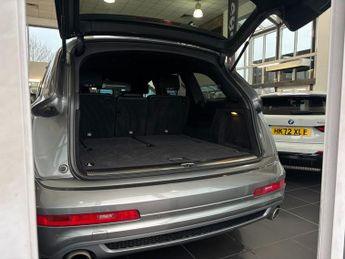 AUDI Q7 3.0 TDI V6 S line Plus SUV 5dr Diesel Tiptronic quattro Euro 5 (
